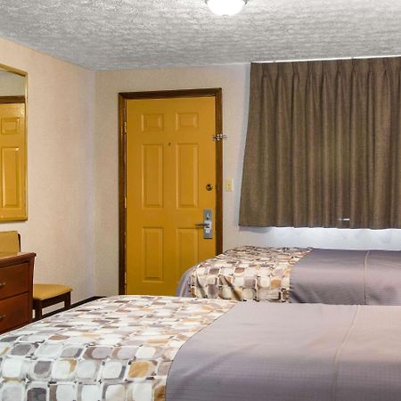 Rodeway Inn & Suites Branford - Guilford Exterior photo